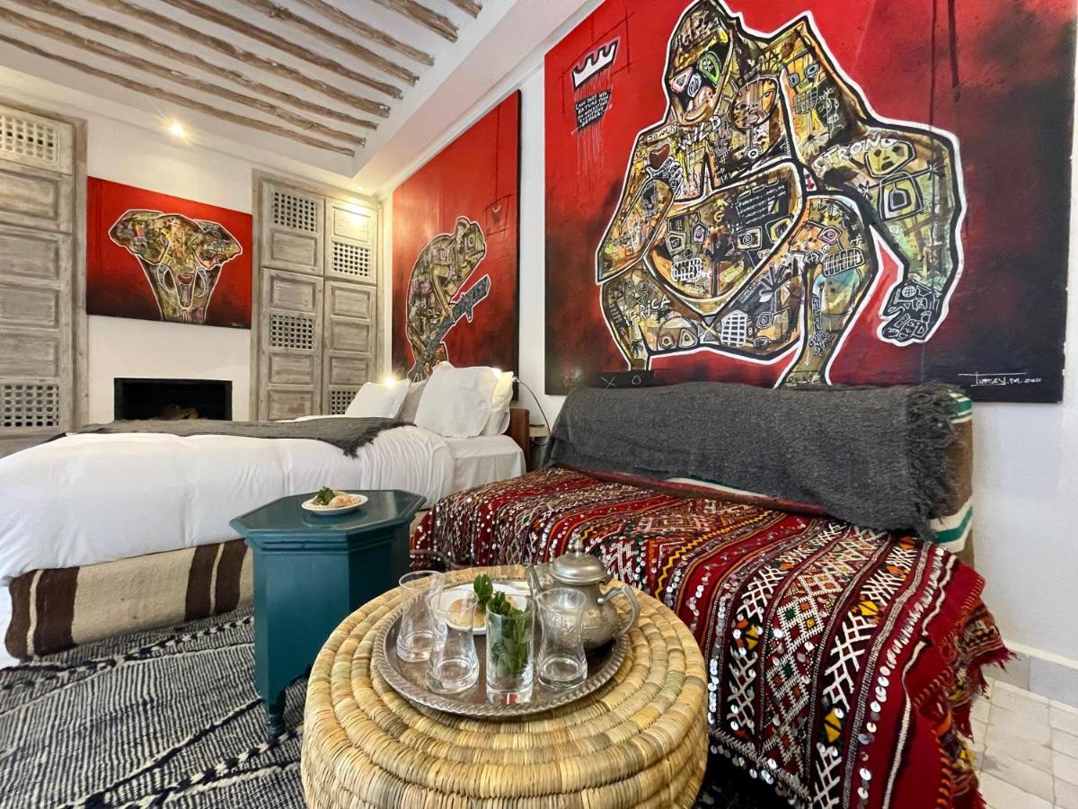 Riad Bck Art 4*